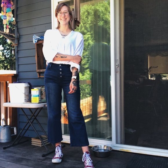 Meet your Posher, Audra - Picture 2 of 3